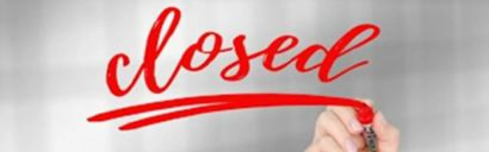 "closed" in red script